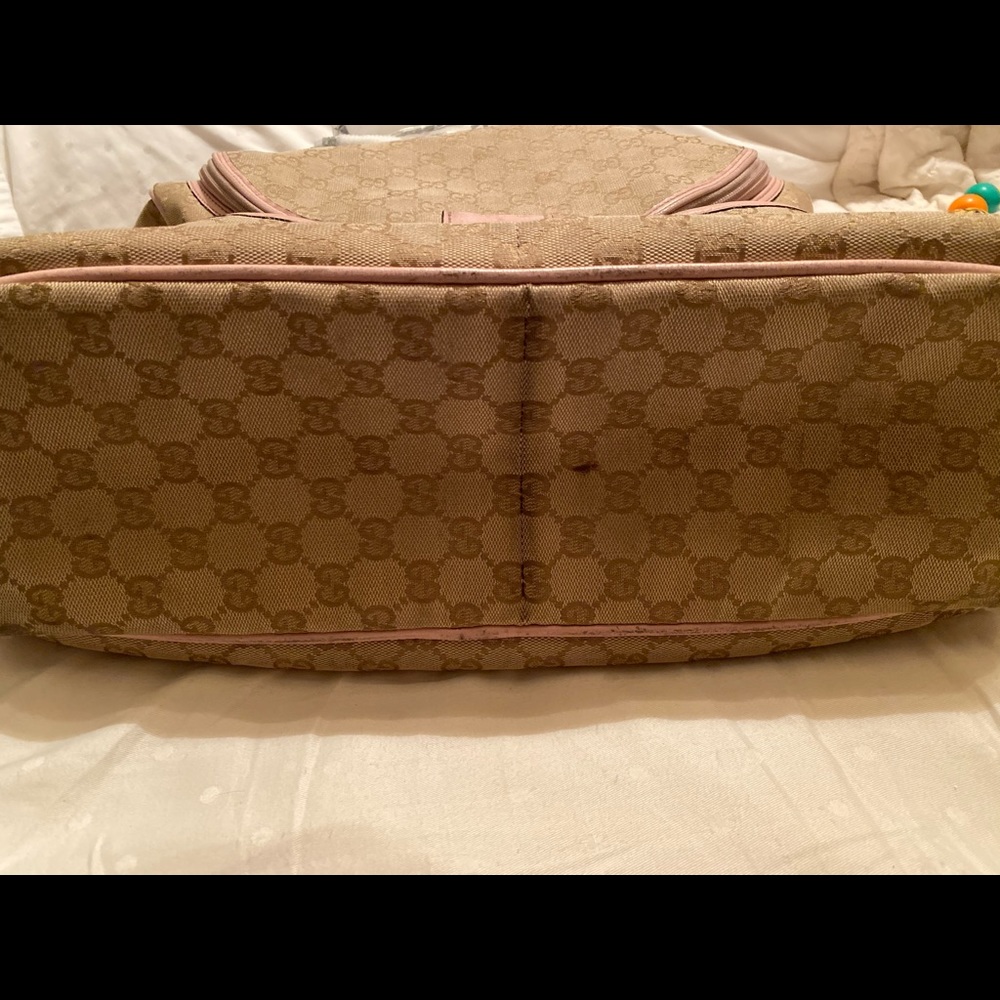 Gucci Diaper bags photos continued